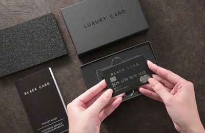 Những tấm thẻ đen quyền lực nhất thế giới