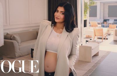 Kylie Jenner hé lộ biệt thự trong cuộc phỏng vấn “73 Questions” cùng Vogue