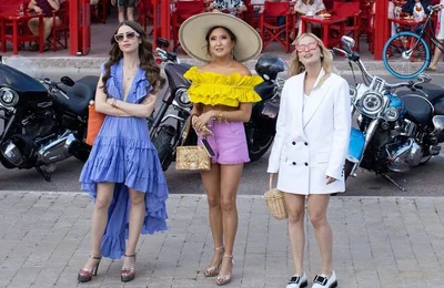 “Emily in Paris” mùa 2 sẽ trở lại vào tháng 12 này
