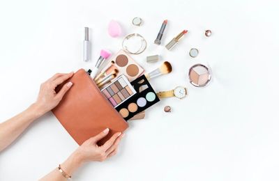 Tuyệt chiêu tối giản kho mỹ phẩm cho nàng nghiện makeup thích mua sắm