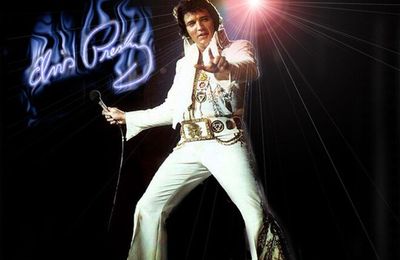 Trang phục của huyền thoại Elvis Presley được bán đấu giá triệu USD