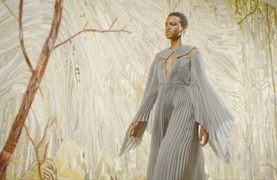 Dior Haute Couture Thu Đông 2021-2022: Tinh hoa thời trang nghệ thuật
