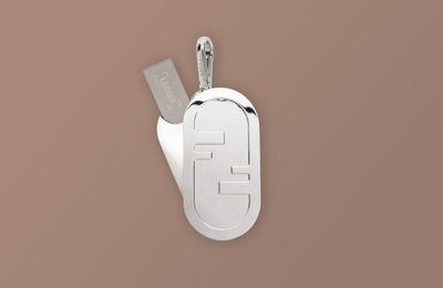 Fendi và Ledger hợp tác cho phụ kiện ví tiền điện tử