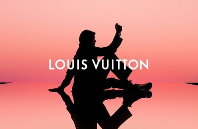 Louis Vuitton ra mắt đồng hồ thông minh Tambour Horizon Light Up