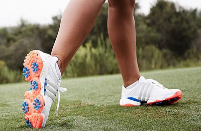 adidas ra mắt giày chơi golf TOUR360 2022