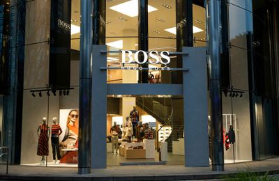 Hugo Boss luôn đổi mới để khẳng định mình trên thương trường thời trang