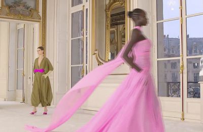 Valentino - Haute Couture Spring Summer 2022: Kỹ thuật may đo đẳng cấp
