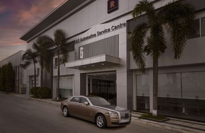 Rolls-Royce Motor Cars - Mở xưởng dịch vụ chính hãng tại TP. Hồ Chí Minh