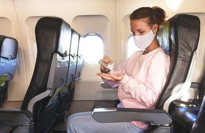 Học cách chăm sóc da khi phải bay xa trong mùa dịch bệnh nào!