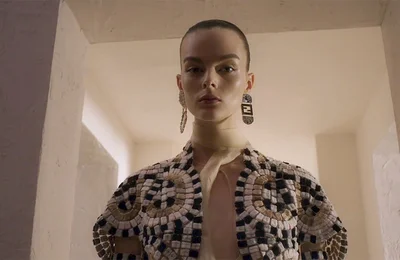 Fendi Haute Couture Thu Đông 2021/22: Vũ điệu tinh tế sang trọng