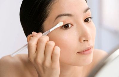 Các bước trang điểm giúp mắt long lanh, đẹp tự nhiên