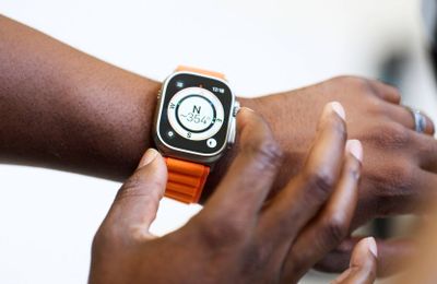 Apple Watch Ultra có phí sửa chữa đắt ngang một chiếc đồng hồ mới