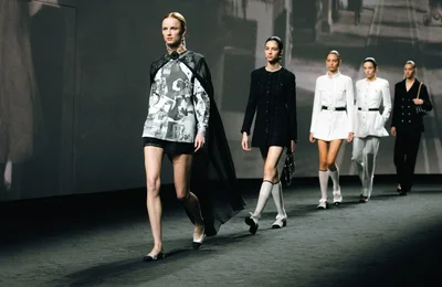 BST CHANEL Xuân/Hè 2023: Cảm hứng vẻ đẹp vượt thời gian