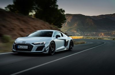 Audi R8 GT giới hạn 333 chiếc, trang bị động cơ V10 5.2 lít siêu mạnh