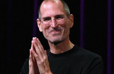 Một đôi dép của Steve Jobs được bán đấu giá hơn … 5 tỷ đồng