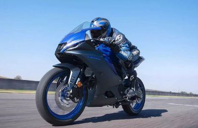 Yamaha R125 phiên bản mới với một loạt nâng cấp đáng mong đợi