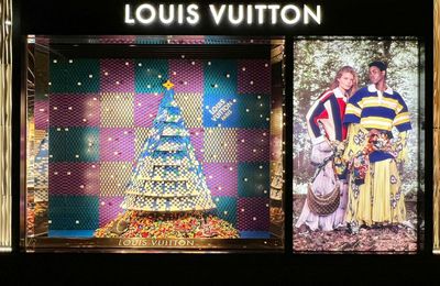 Louis Vuitton hợp tác với LEGO cho chiến dịch mùa lễ hội
