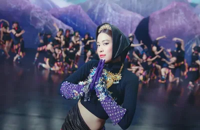 MV "Bo Xì Bo" của Hoàng Thùy Linh ra mắt, nhận được đánh giá tích cực