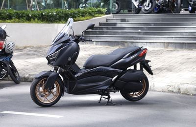 Cận cảnh mẫu tay ga phân khối lớn Yamaha Motor XMAX 300