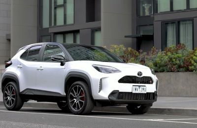 Chi tiết Toyota Yaris Cross GR Sport 2023 vừa ra mắt tại Australia, giá từ 24.000 USD