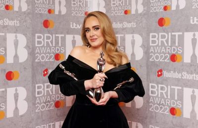 Adele thắng lớn tại giải thưởng Brit Awards 2022