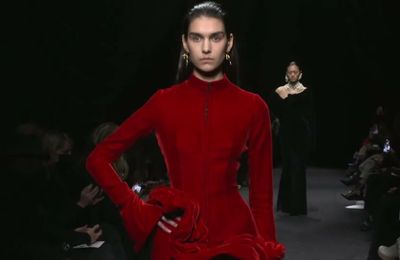 Jean Paul Gaultier Haute Couture Xuân Hè 2022: Định hình tương lai mới