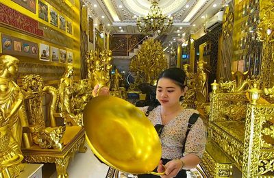 Choáng ngợp với Ngôi nhà Dát vàng từ A đến Z của Đại gia Bất Động sản ở Cần Thơ