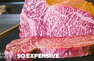 Tại sao thịt bò Wagyu lại đắt như vậy ?