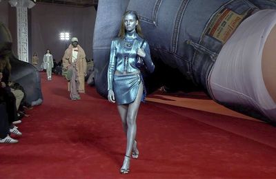 Diesel - Fall Winter 2022/2023: Sự nổi loạn cá tính từ denim