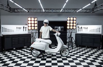 Justin Bieber và Vespa tiết lộ dòng sản phẩm hợp tác được mong đợi