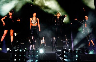 2NE1 khiến fan hâm mộ bất ngờ với màn tái xuất tại Coachella 2022