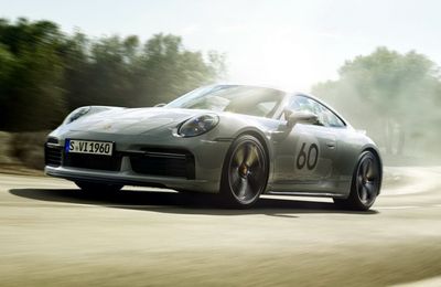 Porsche 911 Sport Classic 2023 với hộp số sàn, công suất đạt 543 lực