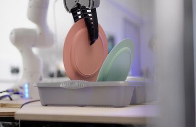 Dyson "bí mật" phát triển một loại robot làm công việc nhà