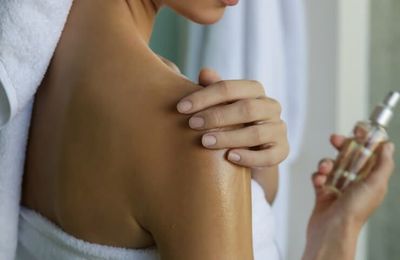 Gợi ý 6 loại tinh dầu khô dưỡng da cực kỳ đáng thử