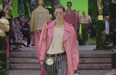 Versace - Menswear: BST Xuân/Hè 2023 của Donatella Versace