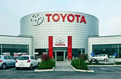 Toyota cắt giảm sản xuất 50.000 xe trên toàn cầu trong tháng 7
