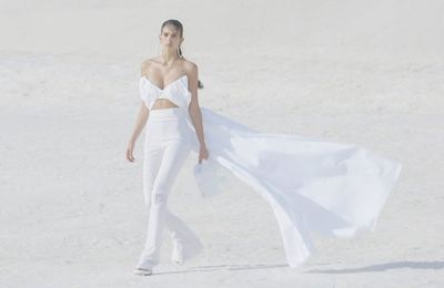 Jacquemus - Fall Winter 2022/2023: Bản giao hưởng trong sắc trắng