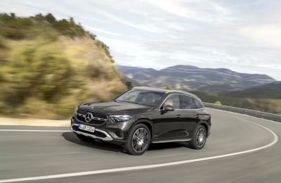 Chi tiết động cơ Mercedes-Benz GLC 2023, mạnh nhất 381 mã lực