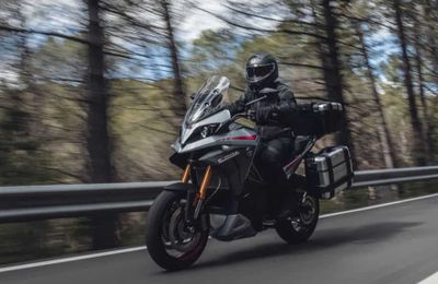 Energica Experia- Adventure trang bị động cơ điện đi được 420 km