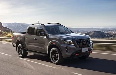 Nissan Navara 2022 ra mắt tại Việt Nam, giá từ 945 triệu đồng