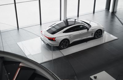 Cận cảnh Audi e-tron GT quattro ra mắt tại Việt Nam, giá từ 5,2 tỷ đồng