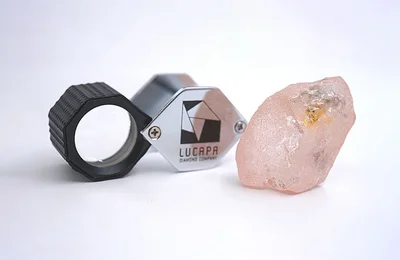 Chiêm ngưỡng viên kim cương hồng lớn nhất được tìm thấy trong 300 năm