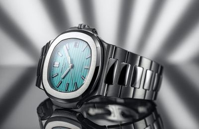 Patek Philippe Nautilus mặt số xanh Tiffany trên tay những ngôi sao nổi tiếng!