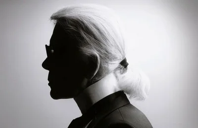 Các bản thiết kế phác thảo của NTK Karl Lagerfeld quá cố sẽ được đấu giá tại Sotheby's