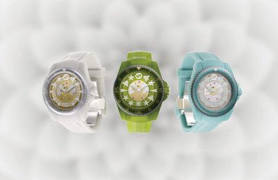 Gucci ra mắt đồng hồ từ nhựa sinh học với giá bán 40 triệu VNĐ