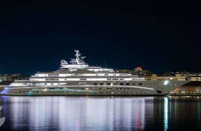 Cận cảnh "siêu du thuyền A+ 450 triệu USD" của tỷ phú Mansour Bin Zayed Al Nahyan