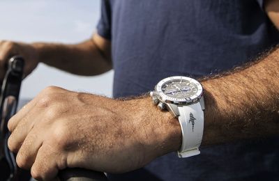 Ulysse Nardin Diver Chrono Great White - "cá mập trắng" của giới đồng hồ