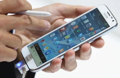 “Bắt chước” Apple, Samsung Group có kế hoạch ngừng cung cấp phụ kiện sạc đi kèm điện thoại