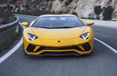 Bất chấp lạm phát toàn cầu, các dòng xe Lamborghini từ nay đến 2024 đều đã được … bán hết