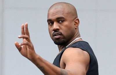 Kanye West chấm dứt thỏa thuận với Gap: "Một vị vua không thể sống trong lâu đài của người khác"